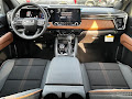 2025 GMC Canyon 4WD AT4