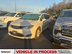 2017 Chrysler Pacifica Touring-L